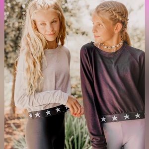 KatieJNYC TWEEN BILLIE STAR CROP SWEATSHIRT